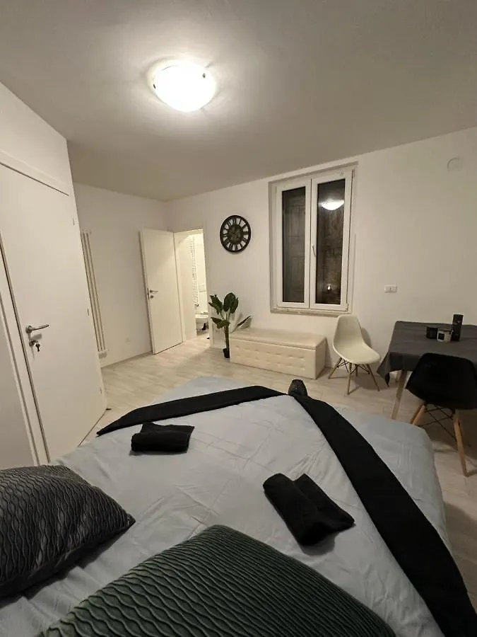 Apartment Destiny Home 3 Verona Italy