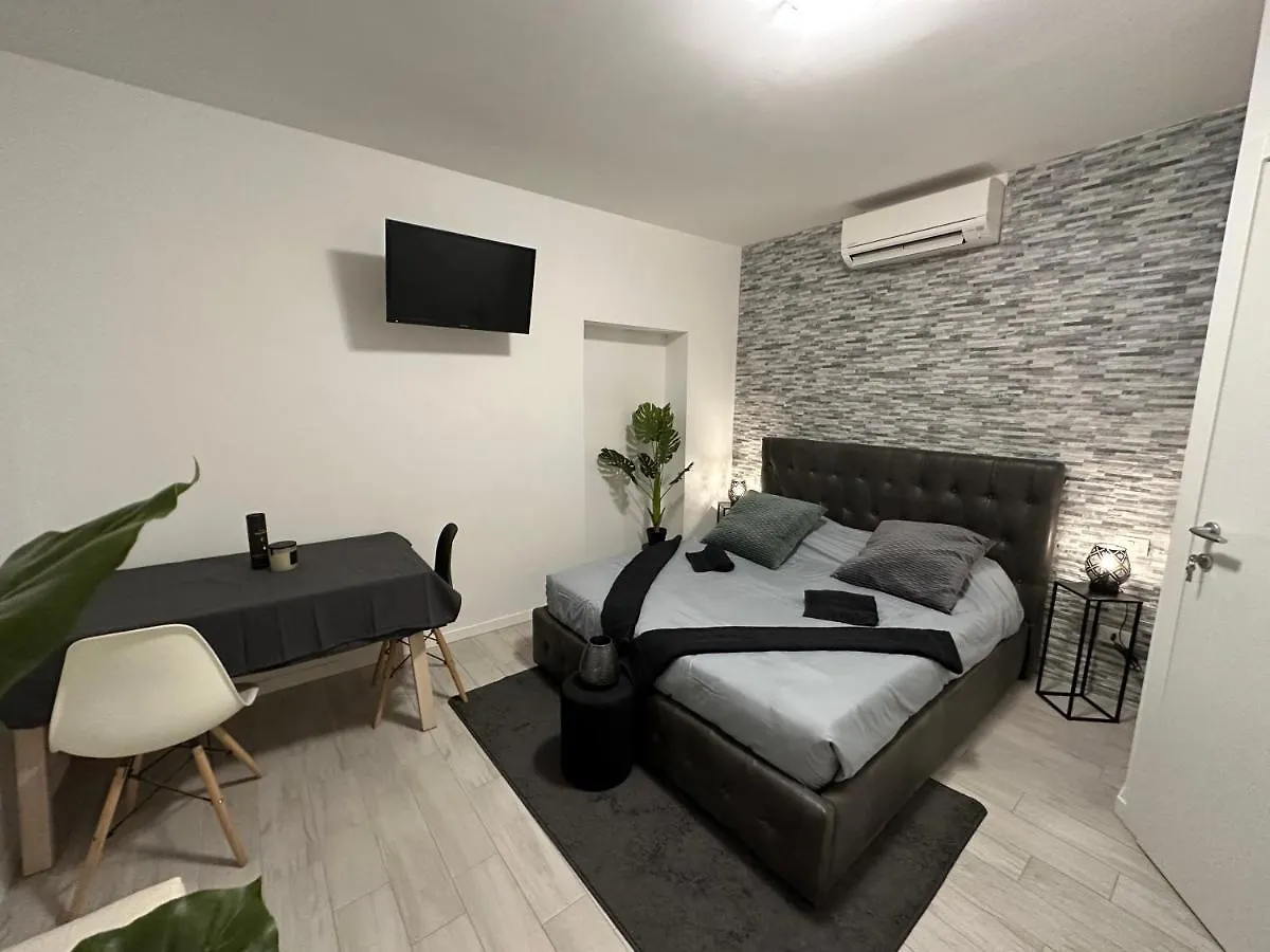 Destiny Home 3 Verona Apartment
